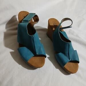 Clarks Collection 8 Soft Cushion cork wedge teal blue suede sandal open-toe
